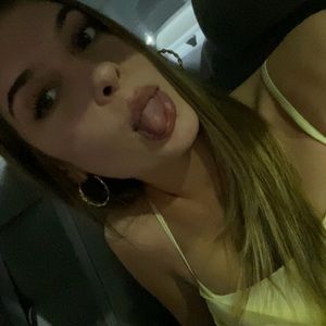 Meet your Posher, Talia